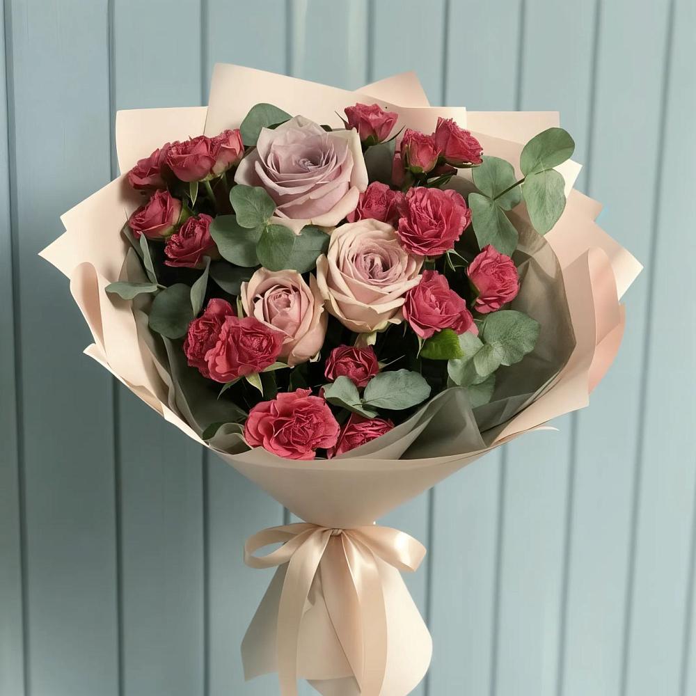 Букет цветов из: Гвоздики и Розы в Быкогорке