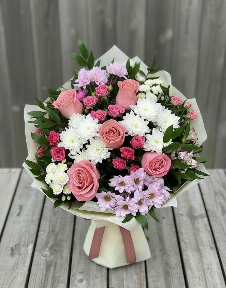 Букет цветов из: Альстромерии, Гвоздики, Розы и Хризантемы в Быкогорке