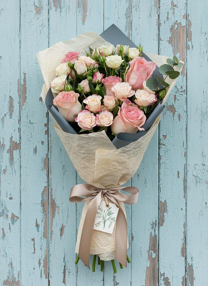 Букет цветов из: Розы в Быкогорке