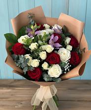 Букет цветов из:  Розы и Альстромерии в Быкогорке