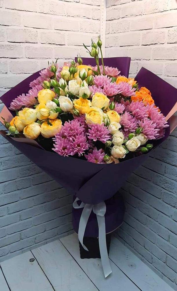 Букет цветов из: Хризантемы и Розы в Быкогорке
