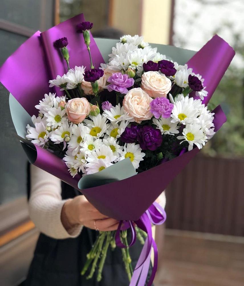 Букет цветов из: Хризантемы, Гвоздики и Розы в Быкогорке