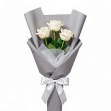 Букет 3 белые розы в Быкогорке