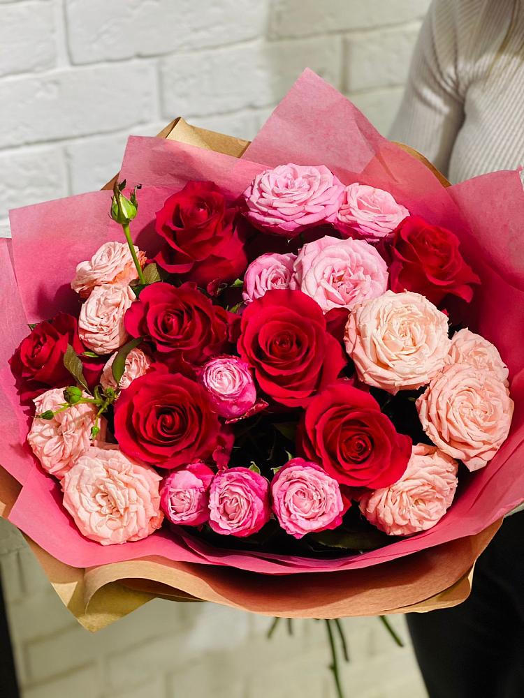Букет цветов из: Розы в Быкогорке