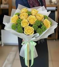 Букет цветов из:  Хризантемы и Розы в Быкогорке