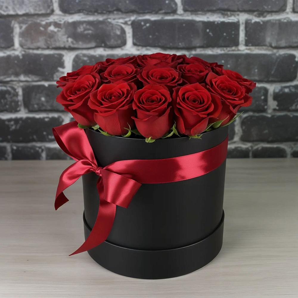 Цветочная композиция из Розы в шляпной коробке в Быкогорке