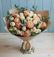 Букет цветов из:  Альстромерии и Розы в Быкогорке