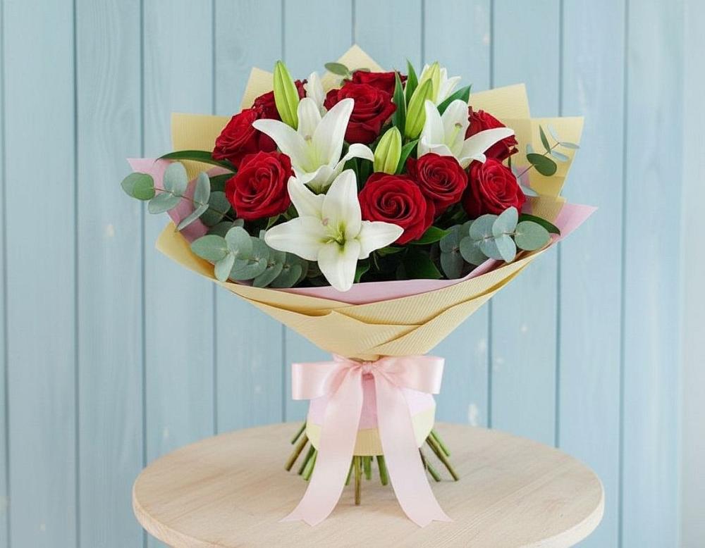 Букет цветов из: Лилии и Розы в Быкогорке